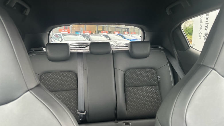 Nissan Juke 1.6 Hybrid N-Connecta 5dr Auto Hybrid Hatchback